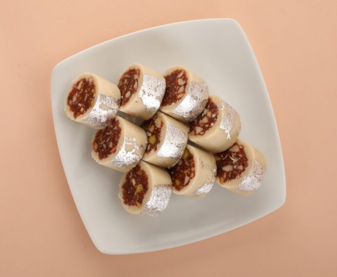 Kaju Anjeer Roll - Image 2