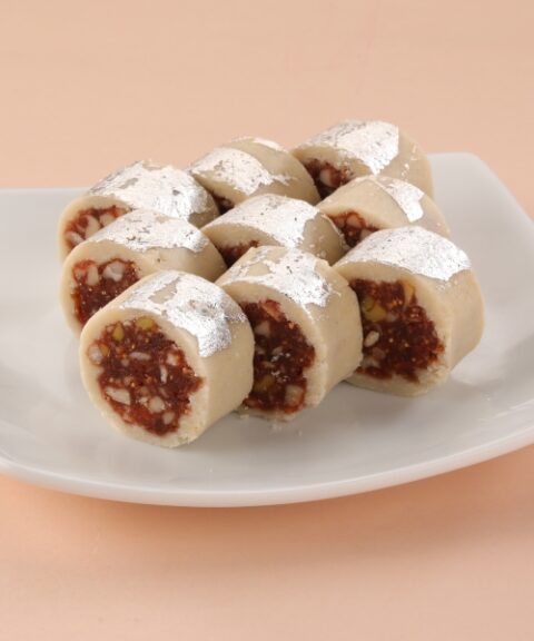 Kaju Anjeer Roll
